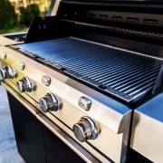 Газовий гриль Saber CAST 670 Black